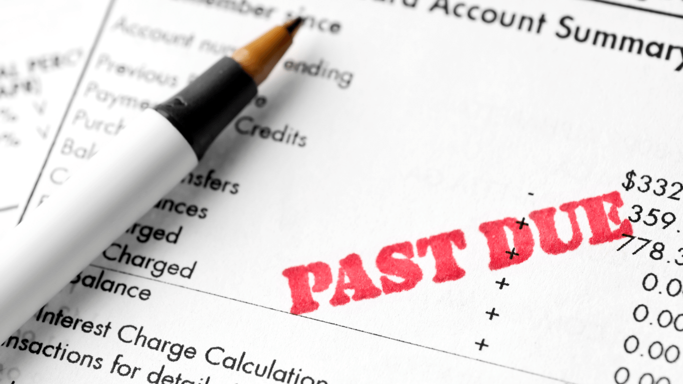 Americans Credit Card Debt Soars to Record Highs